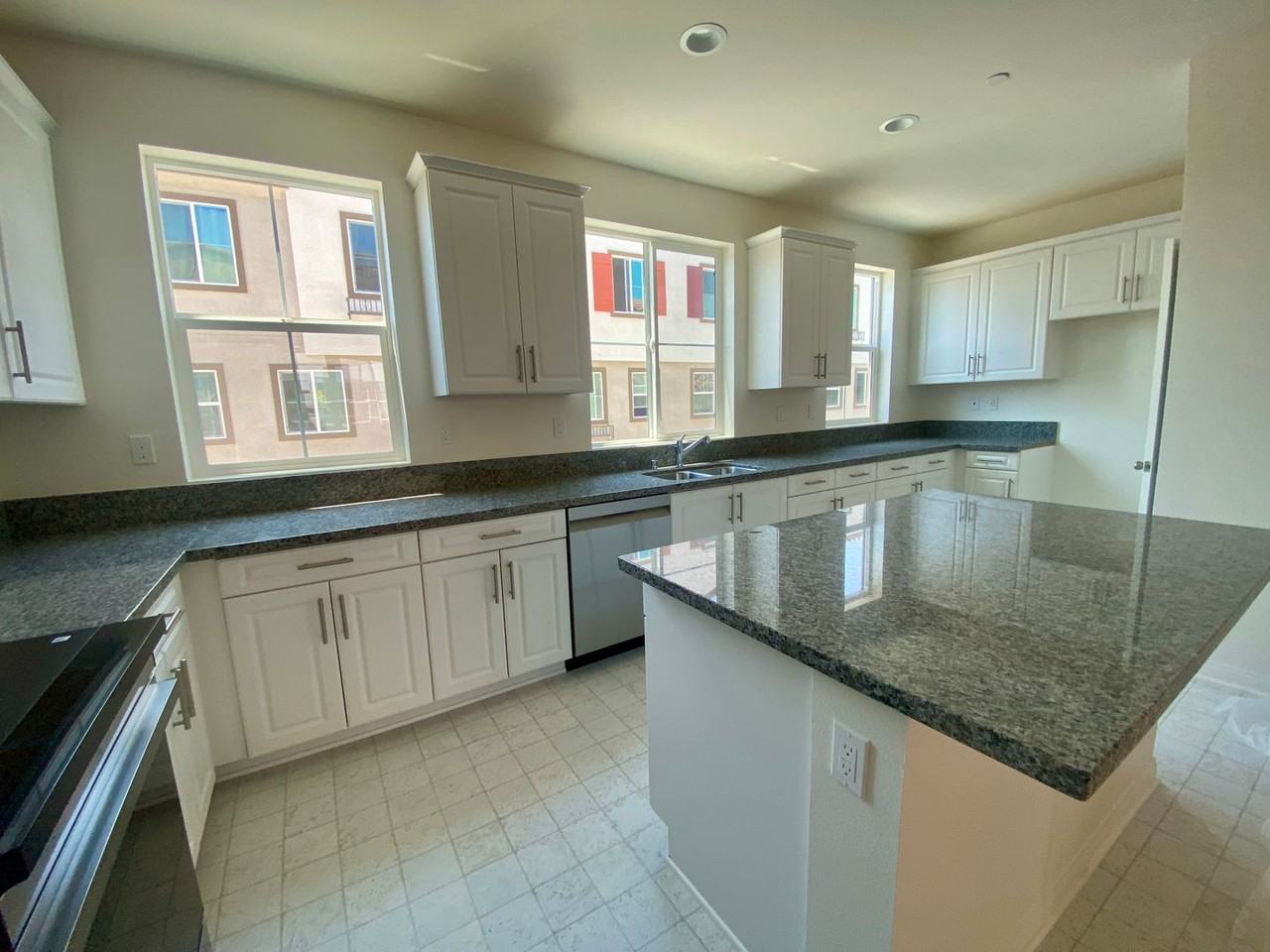 315 Liberty Way - Photo 4 of 43
