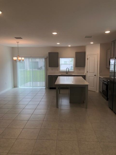 3637 Majestic Dr #3637 - Photo 4 of 17