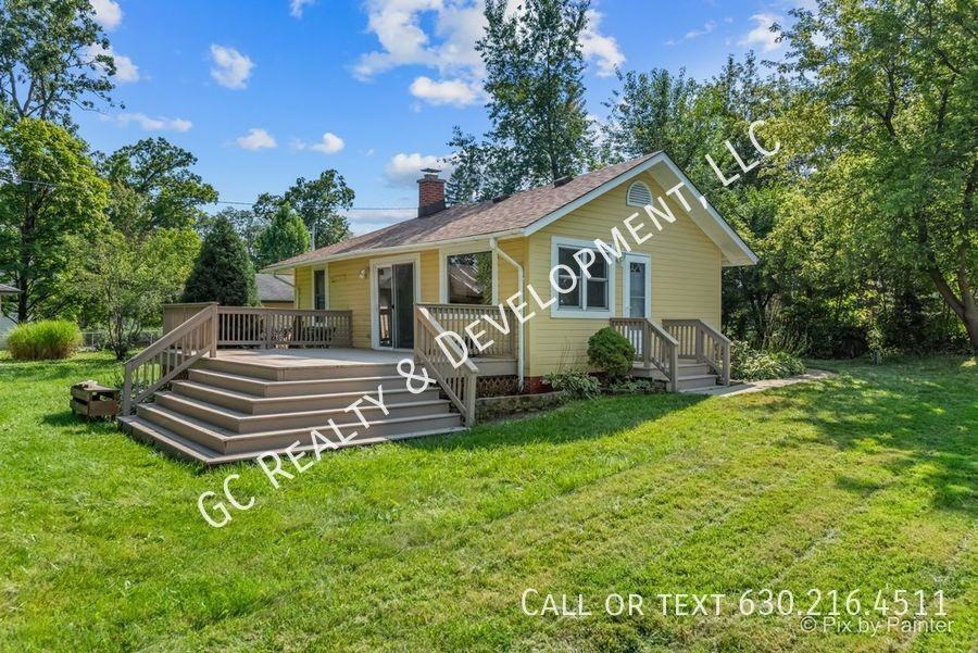 42475 N Woodbine Ave - Photo 2 of 24