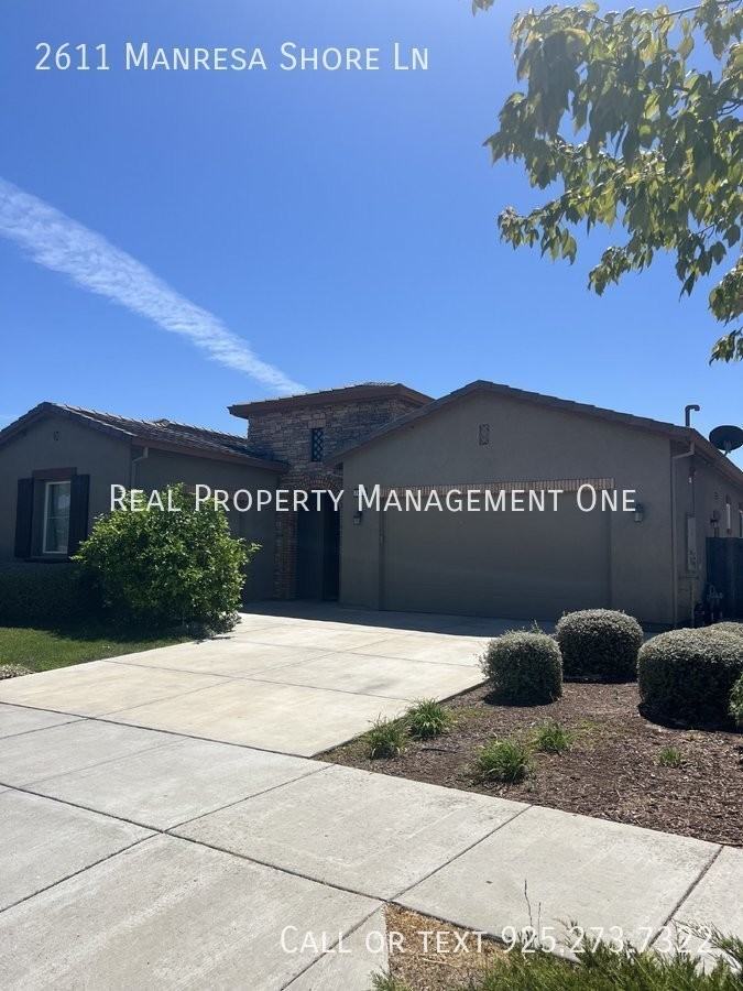 2611 Manresa Shore Ln - Photo 3 of 50