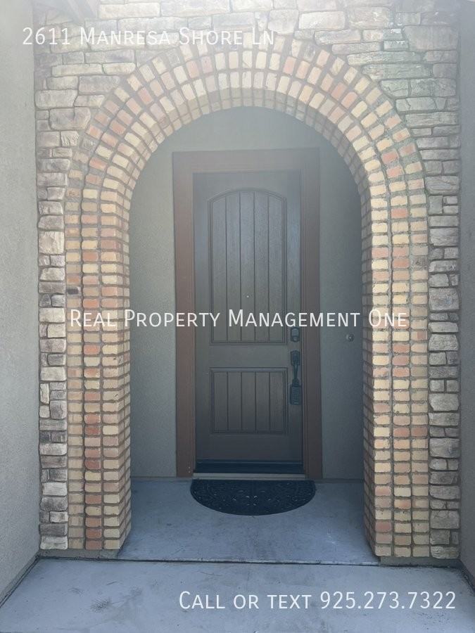 2611 Manresa Shore Ln - Photo 6 of 50