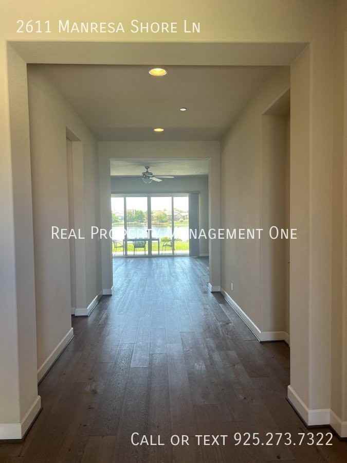 2611 Manresa Shore Ln - Photo 7 of 50