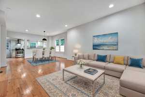 featured image of 4013 35th St