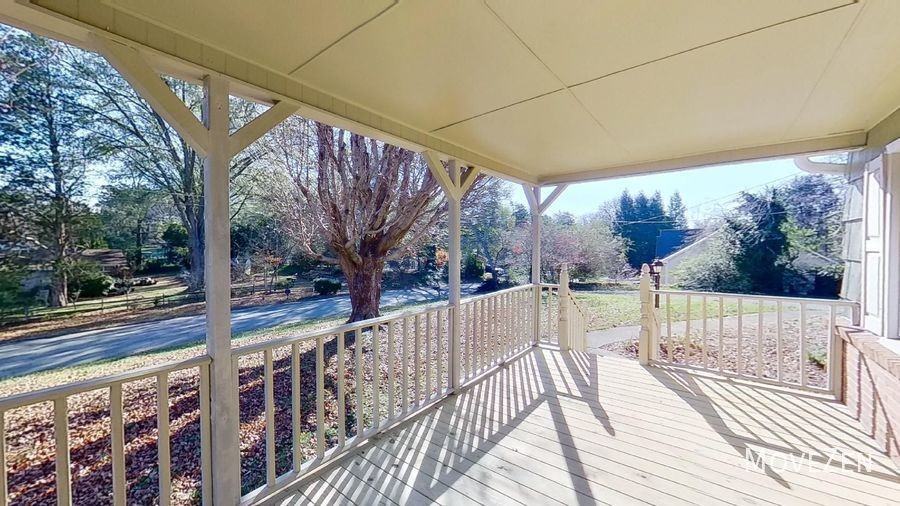 4612 Walden Dr - Photo 2 of 23