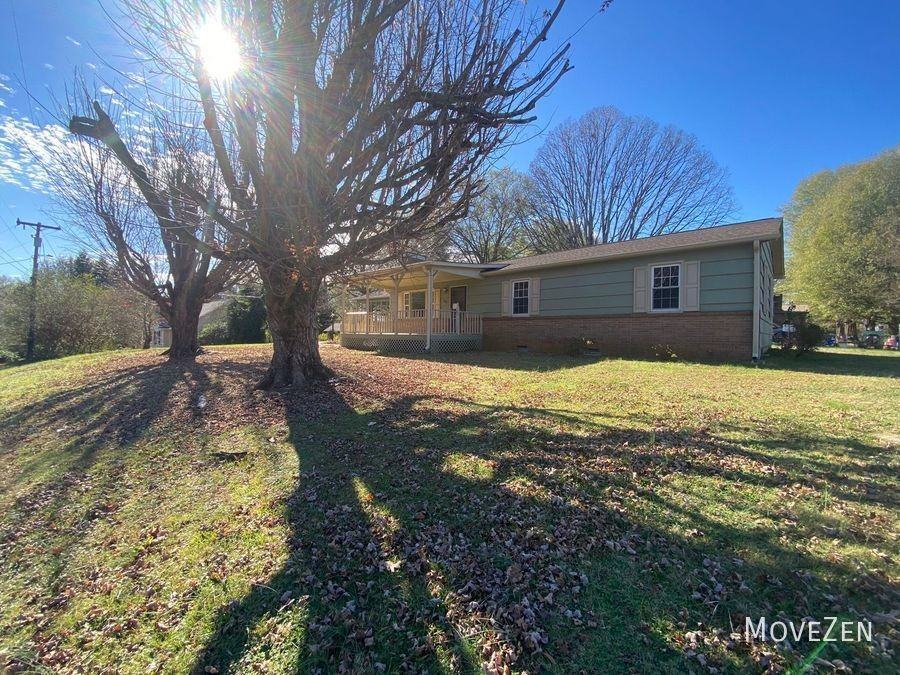 4612 Walden Dr - Photo 3 of 23