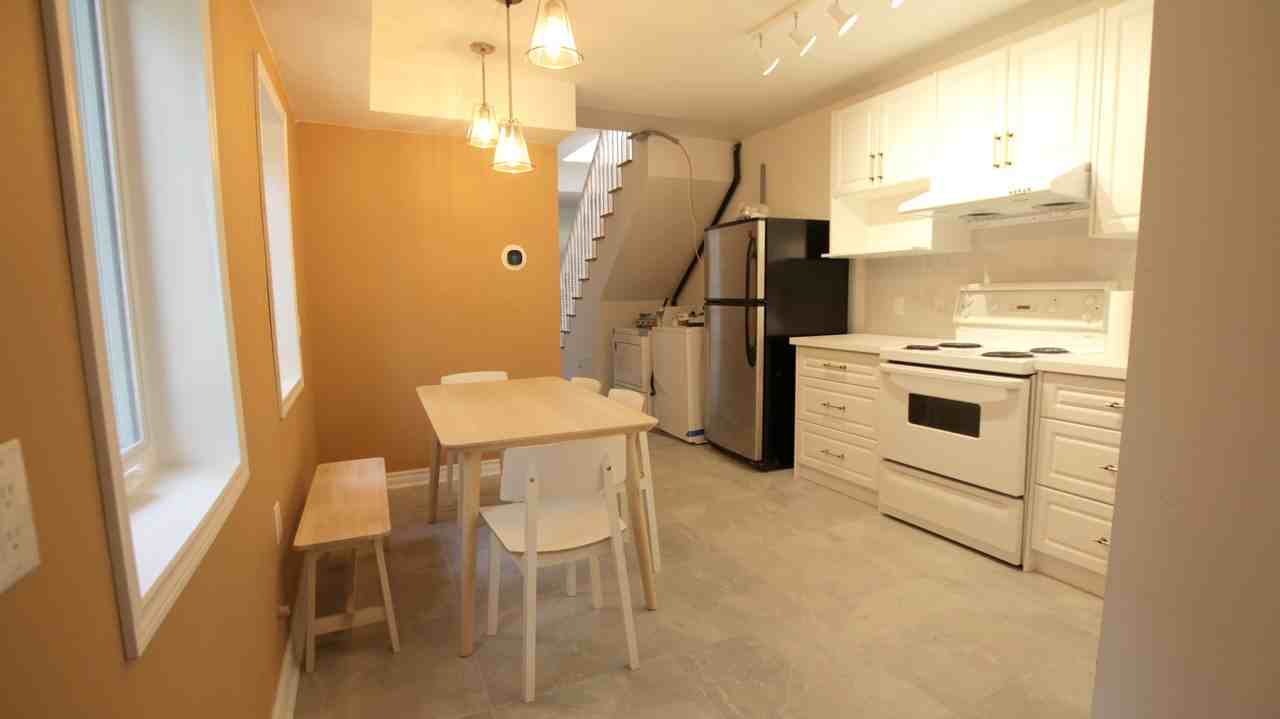 168 Lippincott Street - Photo 2 of 7