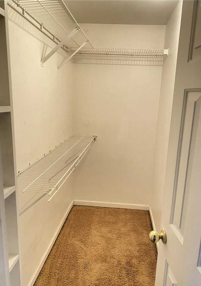 965 Todd Ct - Photo 3 of 9