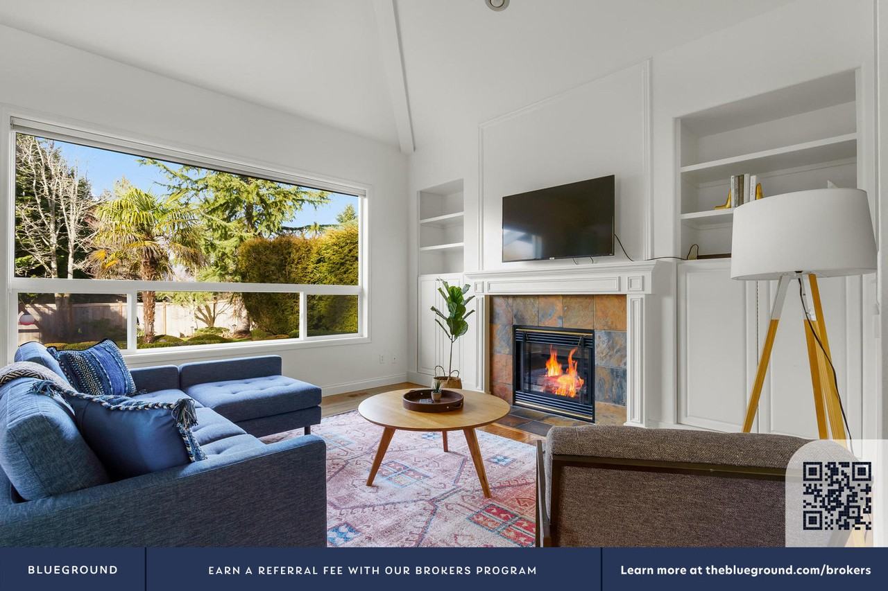 24850 Ne 2nd Ct #701 - Photo 4 of 32