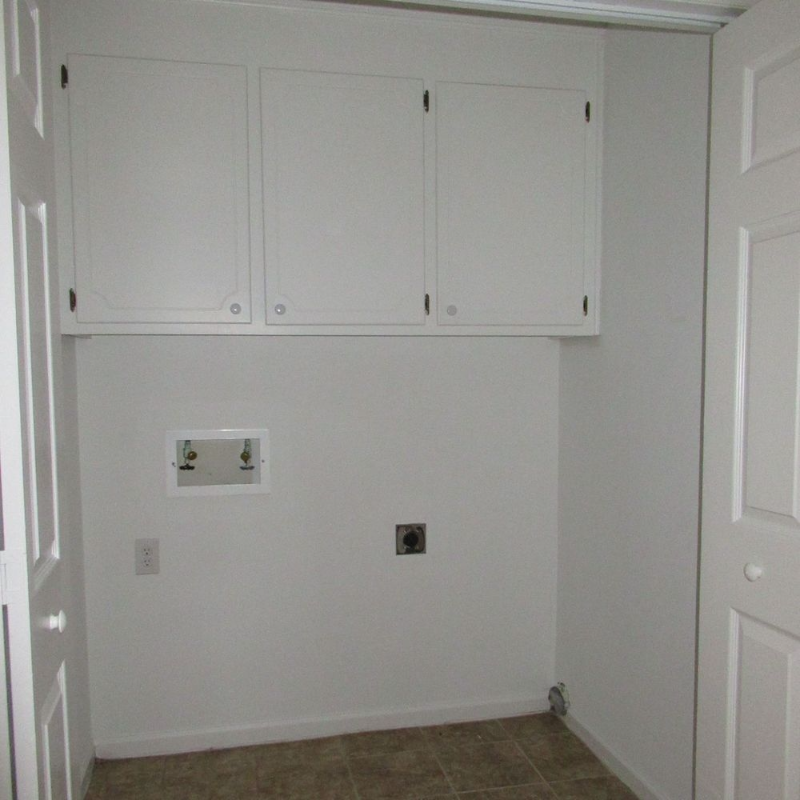 3959 Sterling Pointe Dr #QQQ8 - Photo 6 of 14