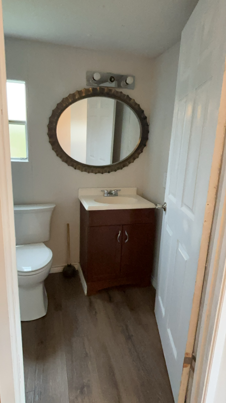 1716 E Market Ave #9 - Photo 7 of 8