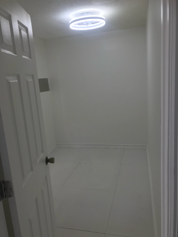 19 Avenue And Nwcourt - Photo 5 of 11