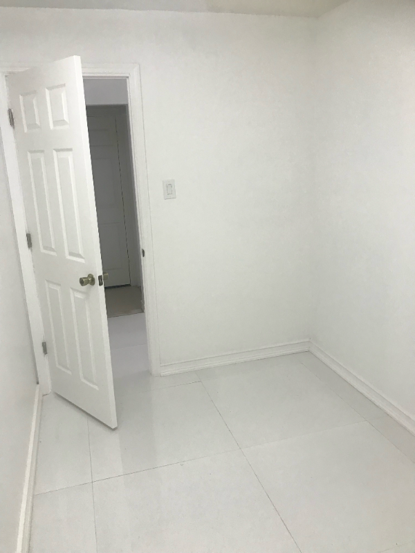 19 Avenue And Nwcourt - Photo 6 of 11