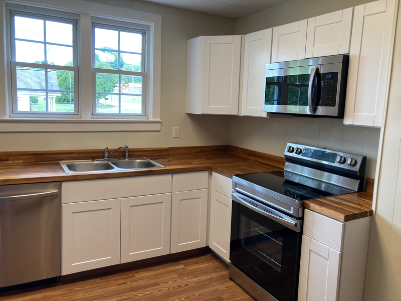 1002 King Springs Rd - Photo 3 of 18