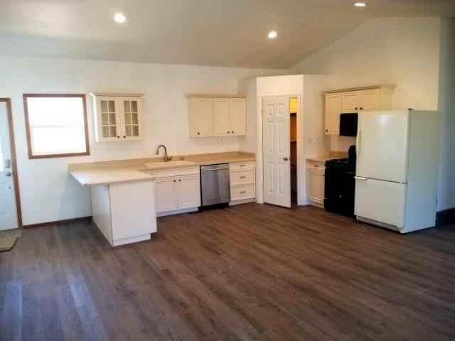 3530 Cherylon St - Photo 2 of 7