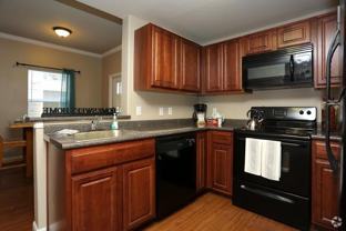 2500 N Glenville Dr - Photo 1 of 1