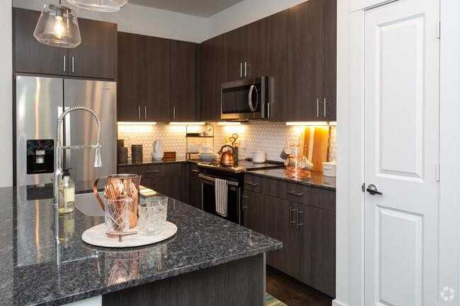 3202 Sidney Dr, - Photo 4 of 7