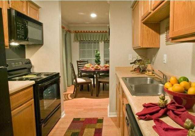 720 Latimer Expy - Photo 2 of 4