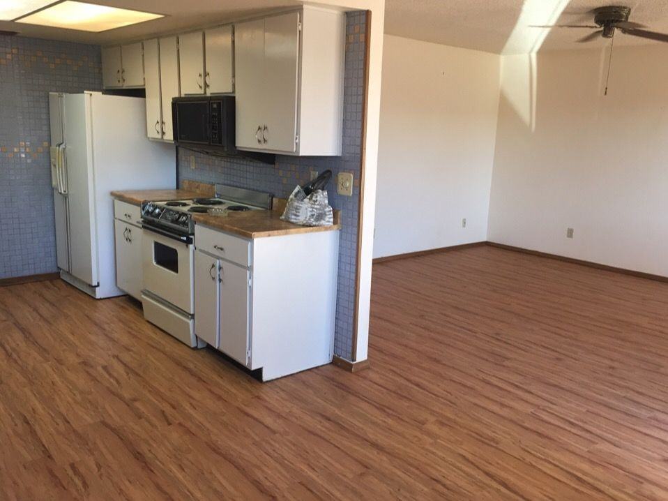 10016 N 97th Ave #B - Photo 2 of 13