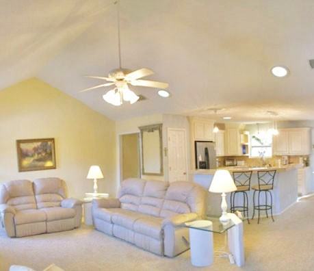 4202 St Andrews Dr - Photo 3 of 33