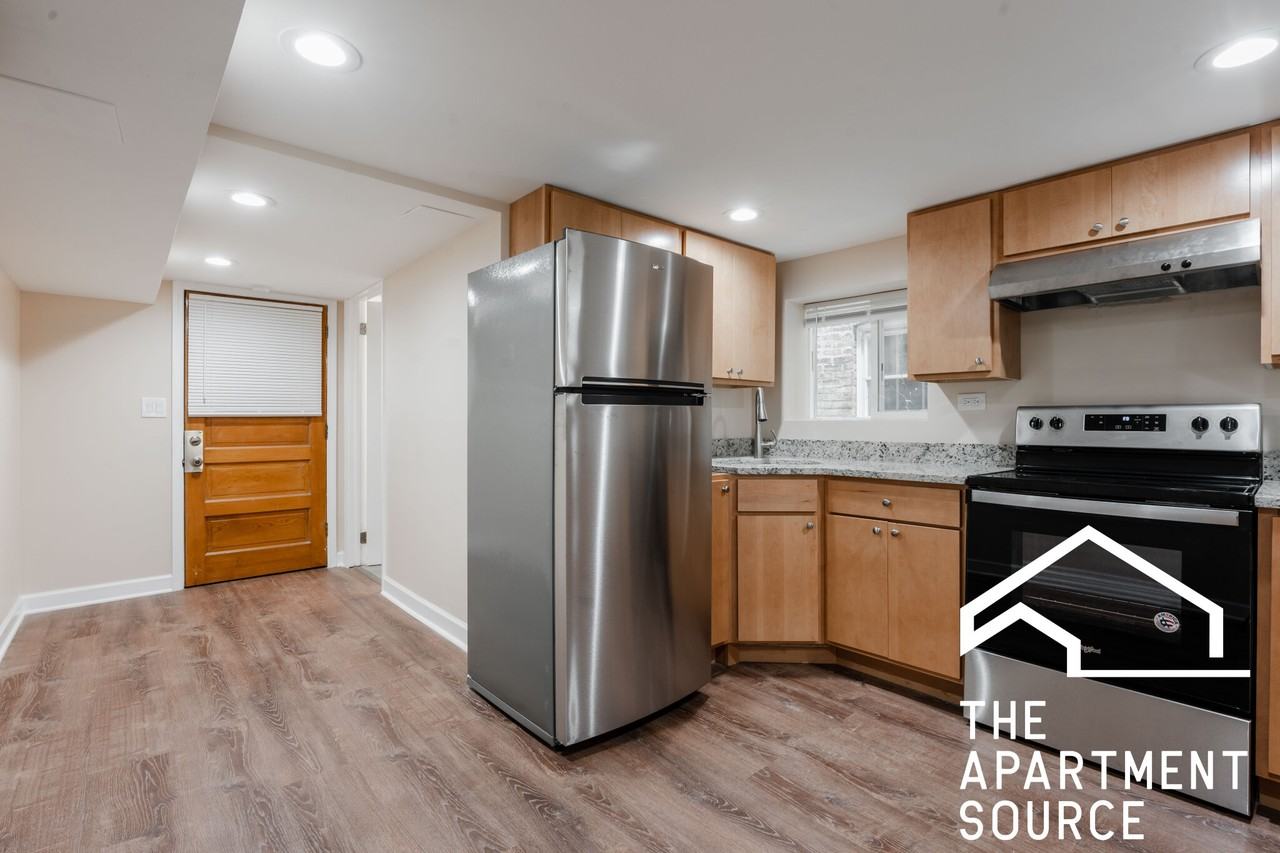 3829 N Sawyer Ave #G - Photo 2 of 10