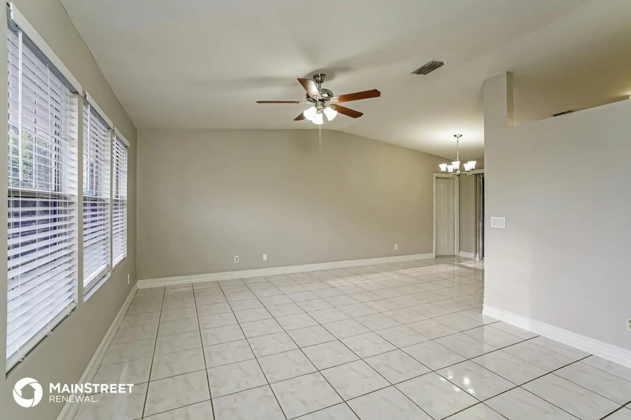 18356 Fuchsia Rd - Photo 3 of 16