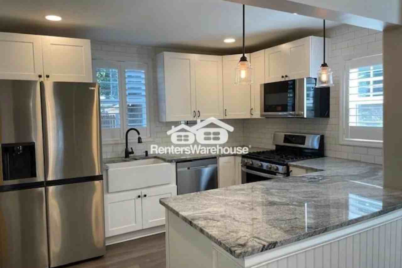 4421 31st Ave S - Photo 2 of 20