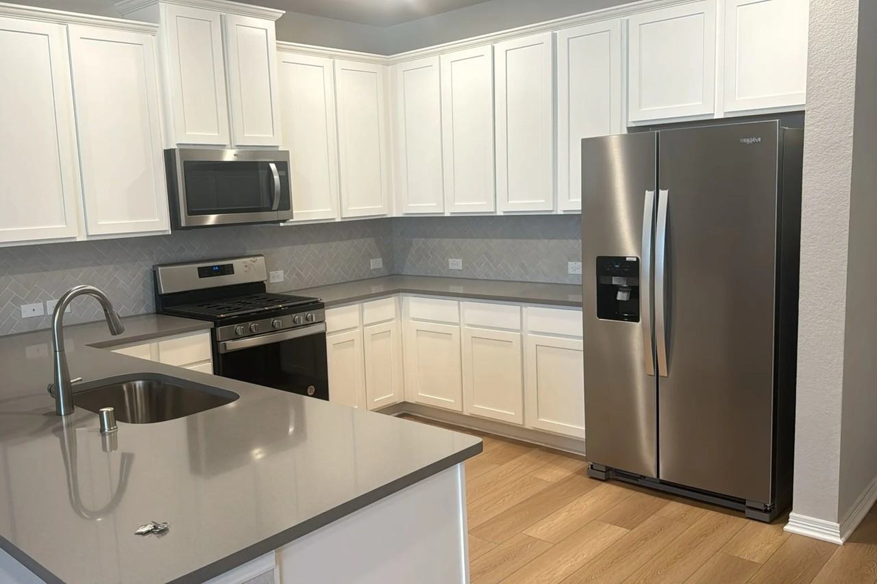 8059 Scanlan Trce - Photo 2 of 9