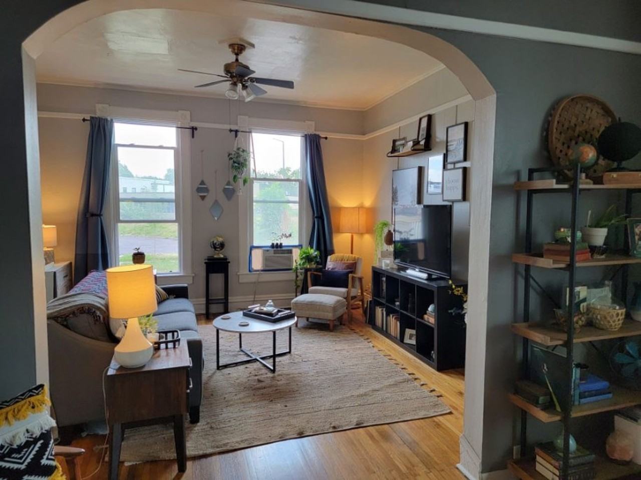 253 Richmond St - Photo 2 of 14