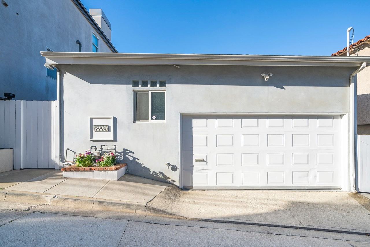 3605 Crest Dr - Photo 2 of 37