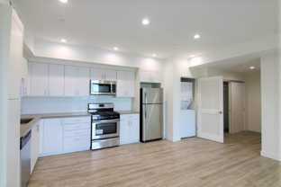 744 Hartford Ave - Photo 1 of 1