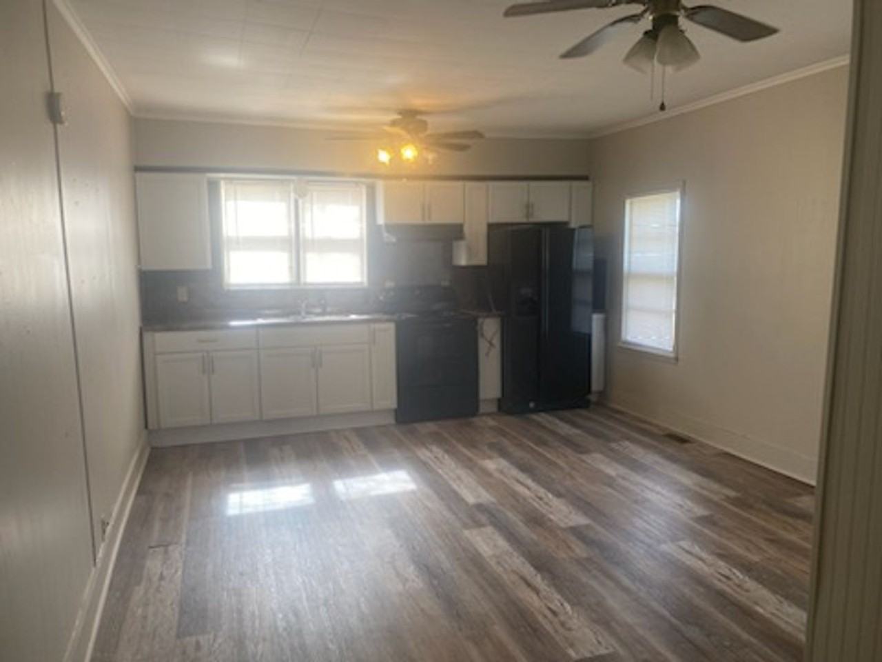 12301 Reid St - Photo 2 of 10