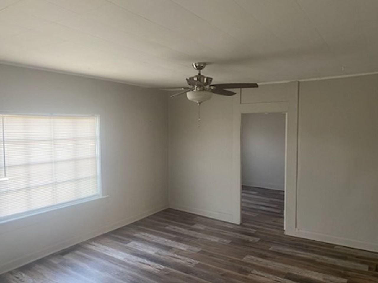 12301 Reid St - Photo 3 of 10