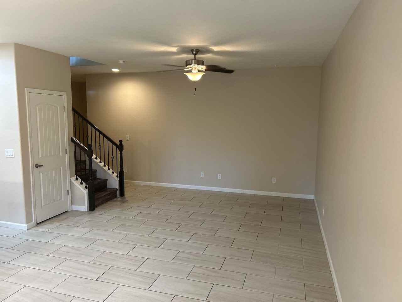 2065 S Virginia St - Photo 2 of 19