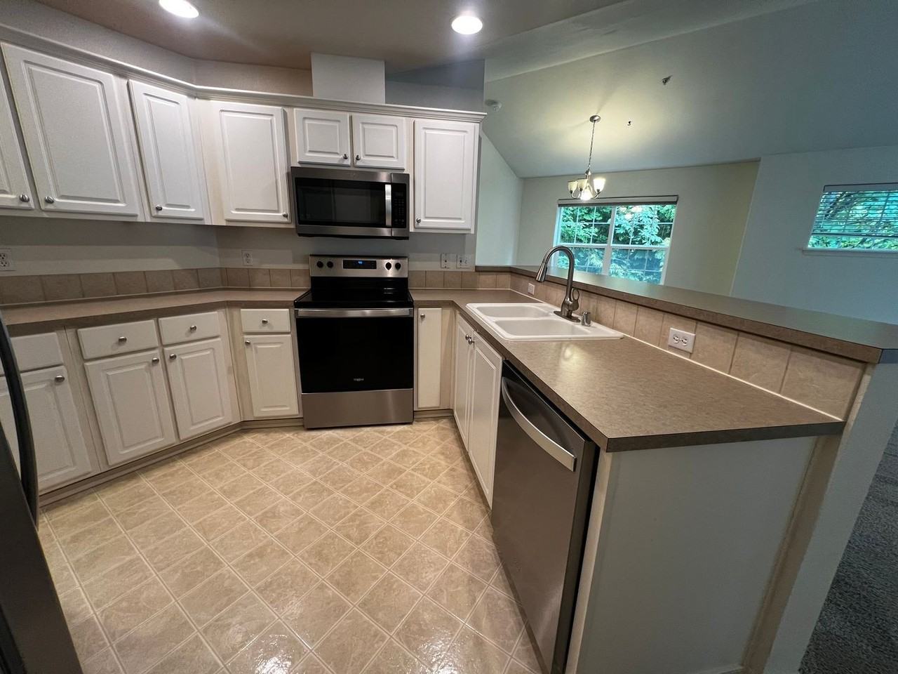 1696 Kennedy Pl - Photo 7 of 26