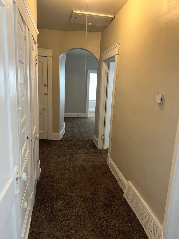 Nice Cossey apartment - Photo 3 of 8