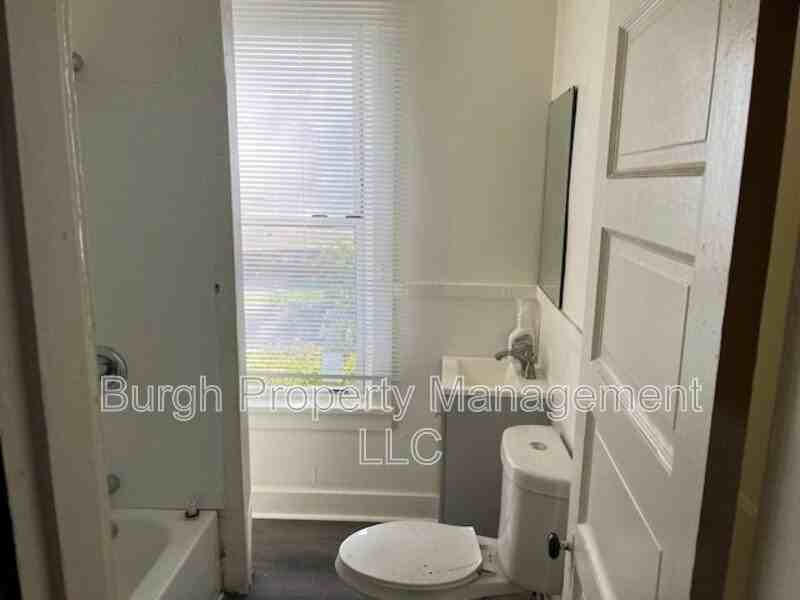 608 Airbrake Ave - Photo 2 of 13