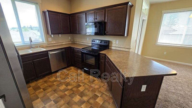 18116 N Division Rd - Photo 6 of 19