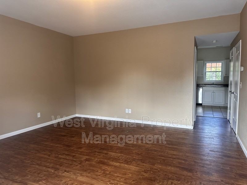 111 N Wickham Ave #111 - Photo 3 of 13