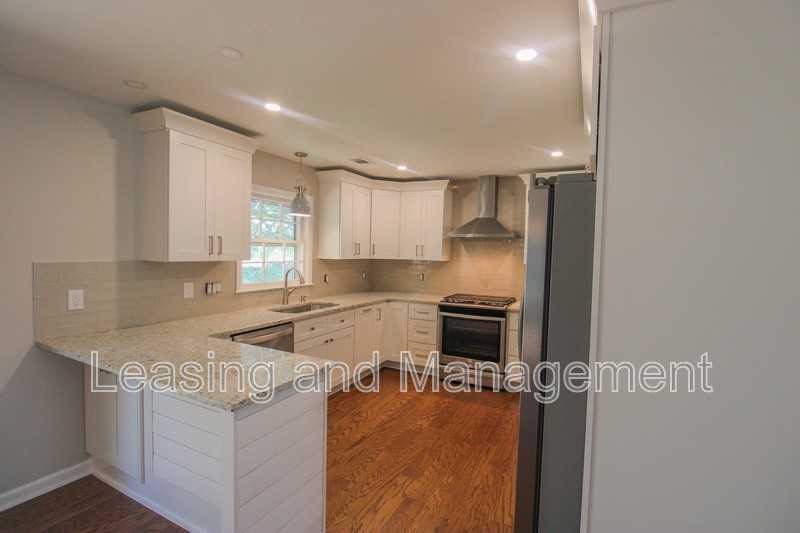 2345 Wofford Rd - Photo 5 of 27