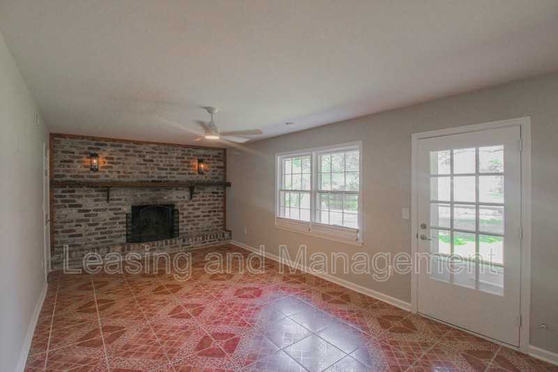 2345 Wofford Rd - Photo 7 of 27
