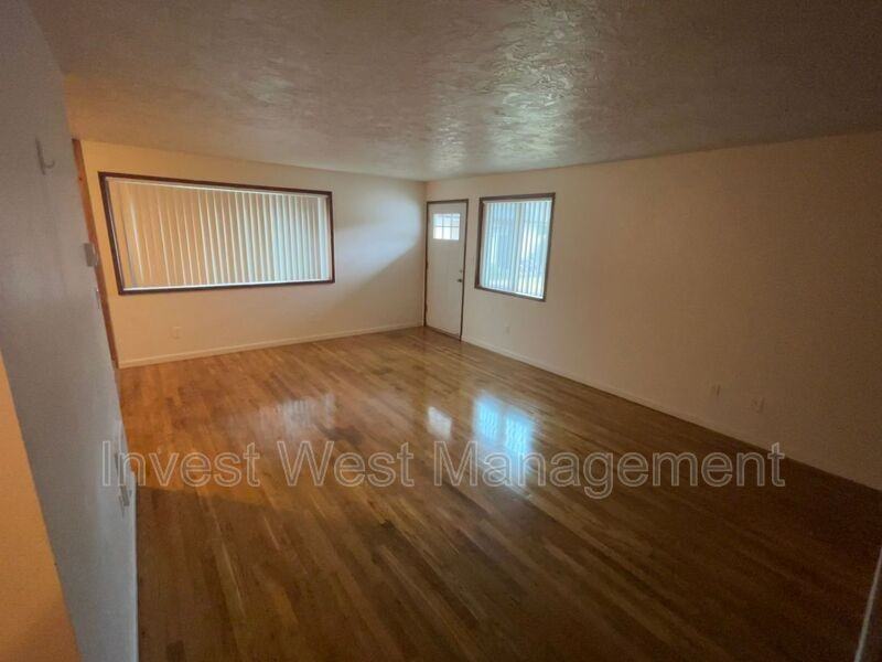 614 Ne Anderson St - Photo 2 of 12