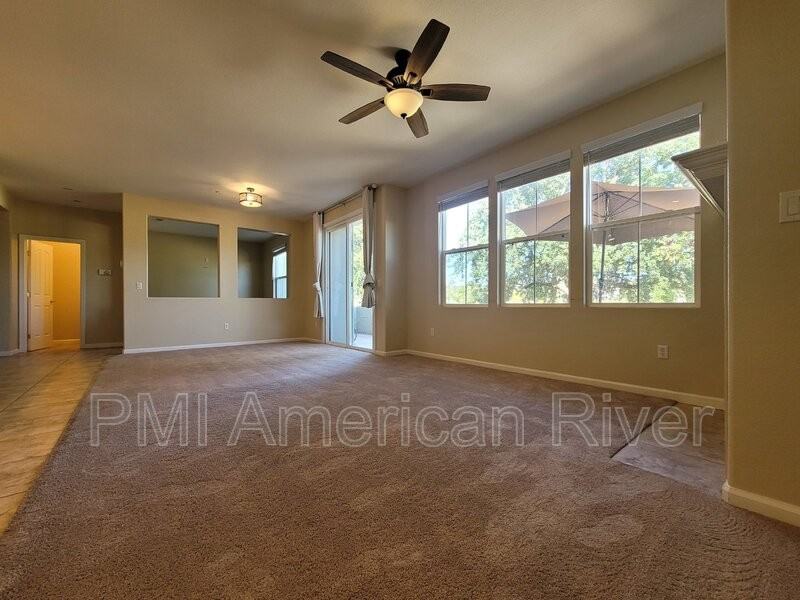 3304 Esplanade Cir - Photo 3 of 21