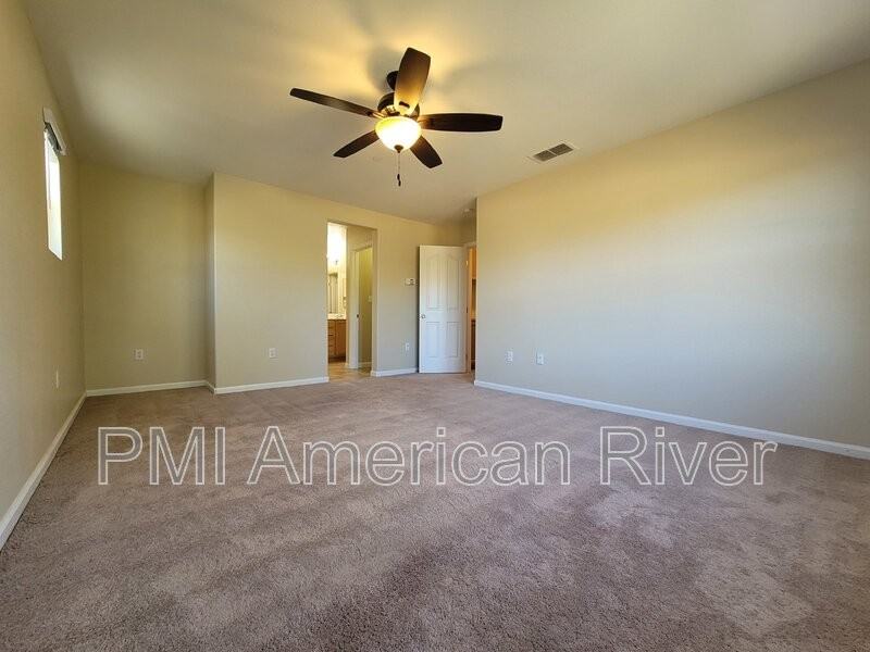 3304 Esplanade Cir - Photo 7 of 21
