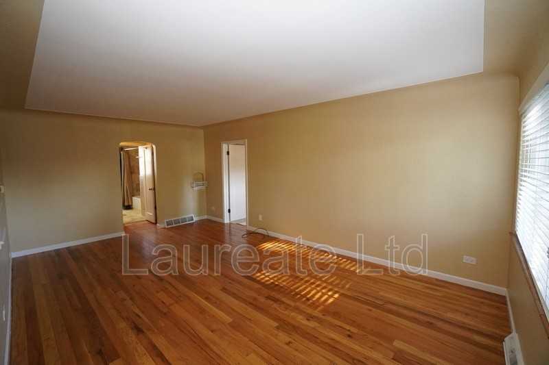 1155 S Jackson St - Photo 2 of 15