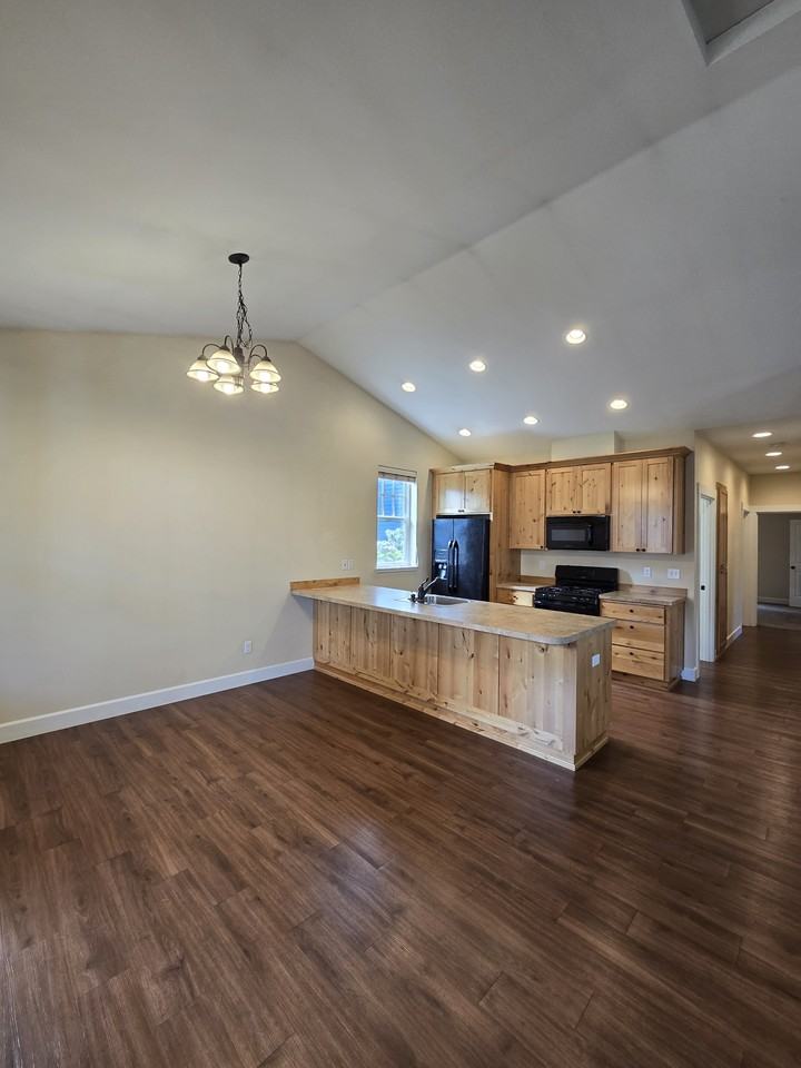 4350 Se Fleming St - Photo 3 of 30