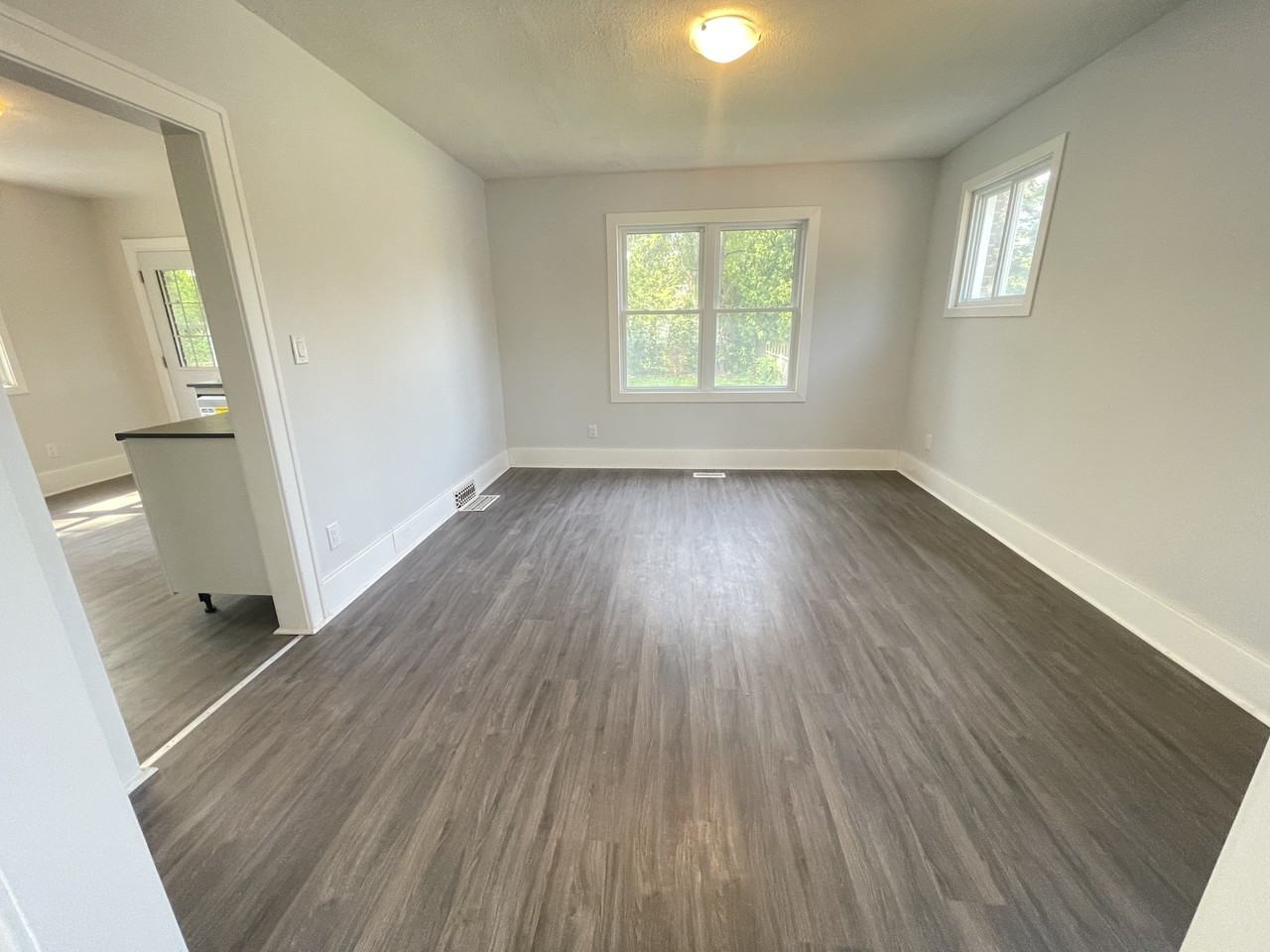 1245 Glidden Ave - Photo 3 of 41