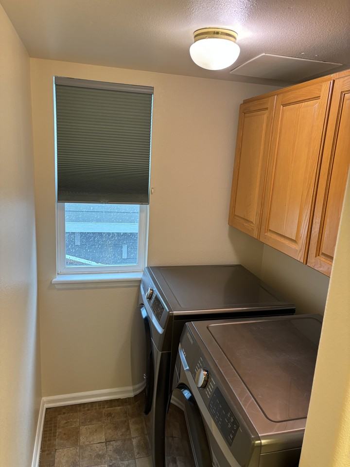 9534 High Cliffe St - Photo 2 of 26