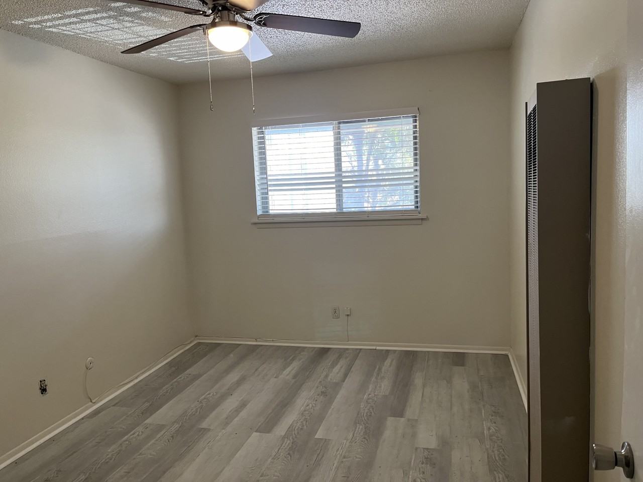 1005 Carlisle Blvd Se - Photo 7 of 11