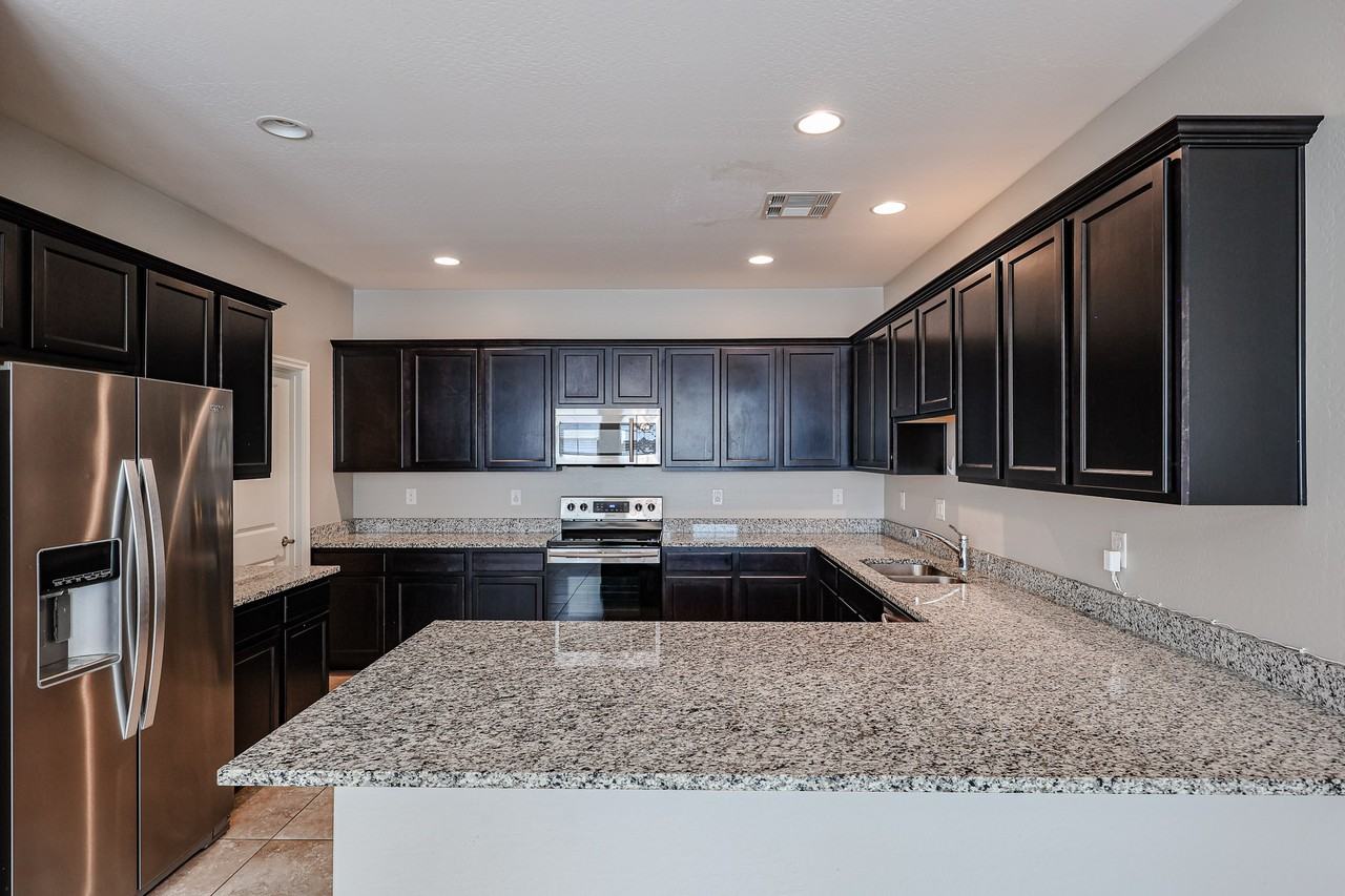 263 N 69th Pl - Photo 4 of 49