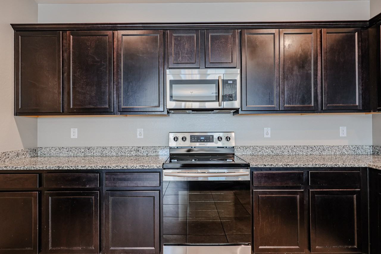 263 N 69th Pl - Photo 5 of 49